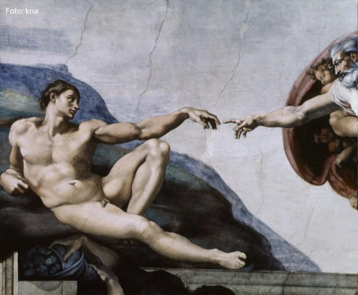 Das Foto zeigt ein Gemälde des Malers Michelangelo in der Sixtinischen Kapelle in Rom. 