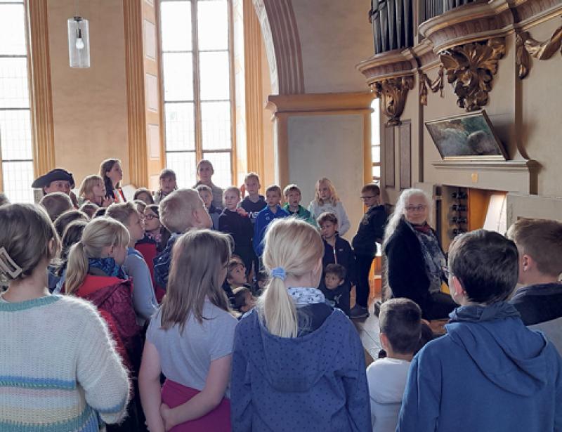 Kinder für Orgeln begeistern