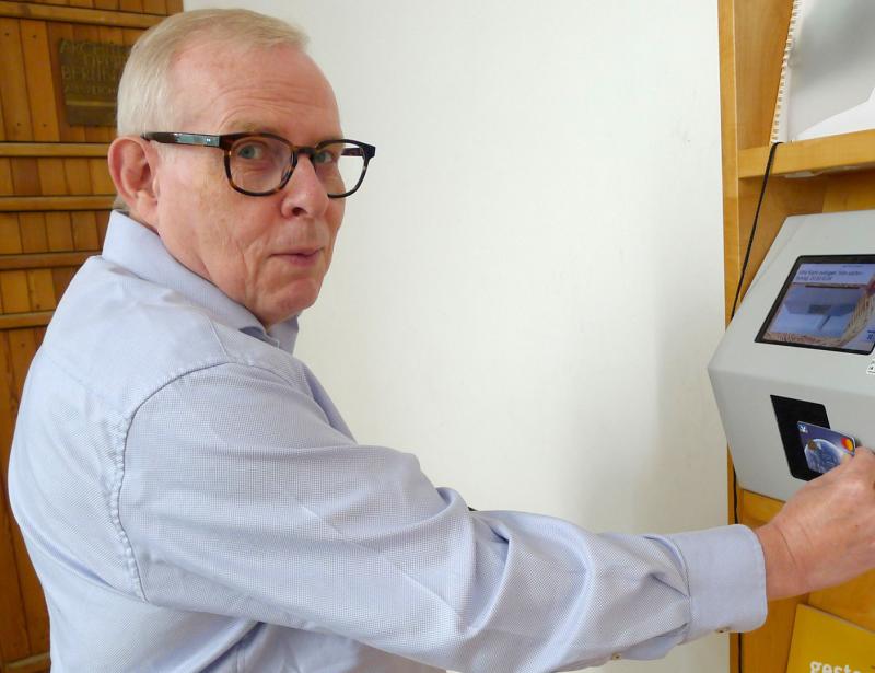 Bargeldloser Klingelbeutel