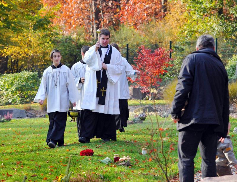 "Ich freue mich immer auf die Gräbersegnung"