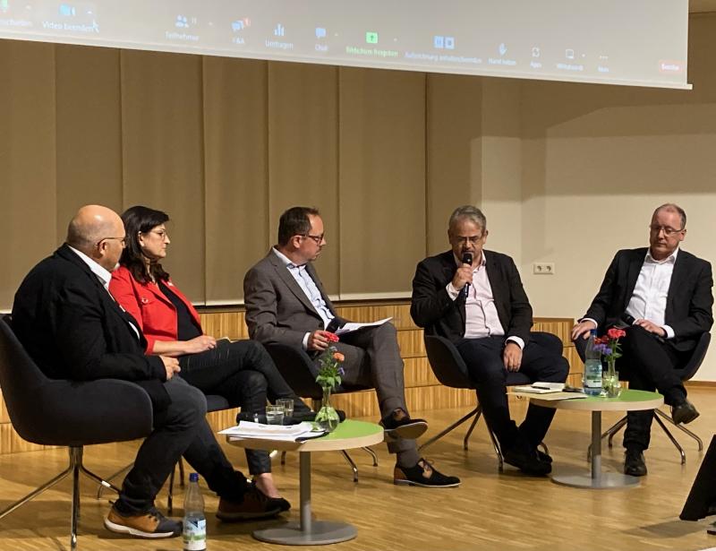 Es ist noch ein weiter Weg