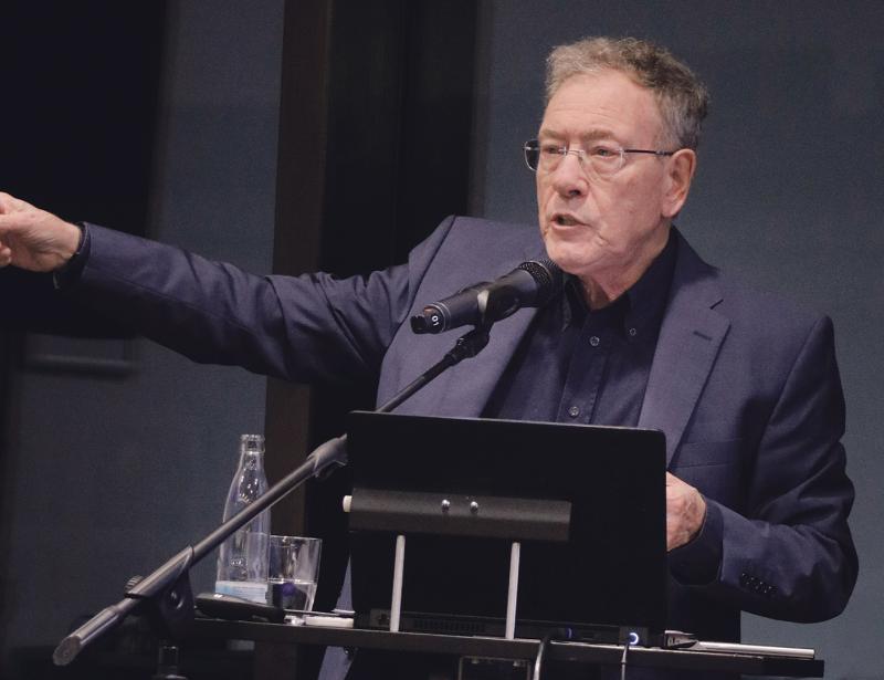 „Die Uhren stehen still“