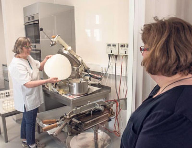 Handarbeit für die Eucharistie