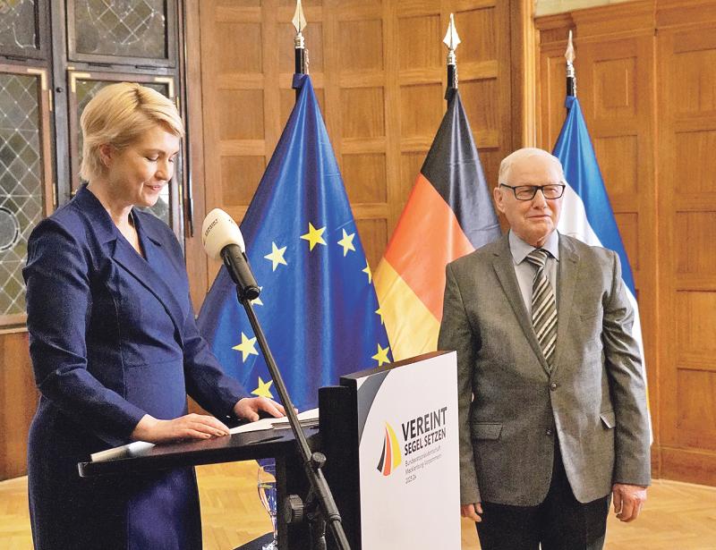 Hohe Ehrung für Diakon Baumert