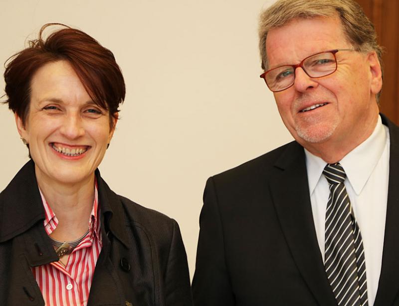 Jetzt verwaltet eine Frau die Finanzen