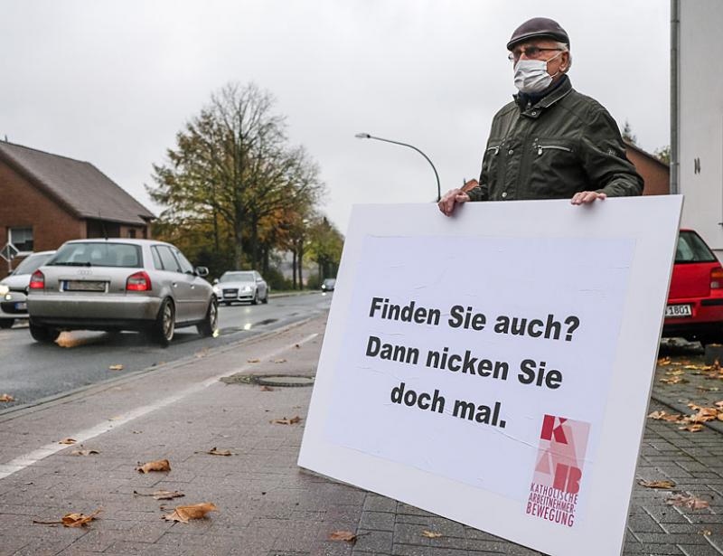 Kontaktlos im Gespräch bleiben