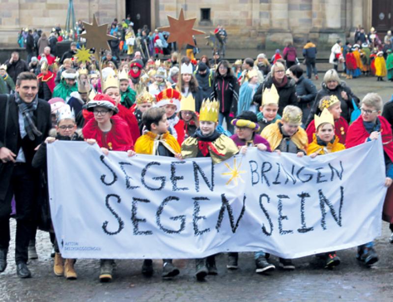 Segensbringer in großem Zug