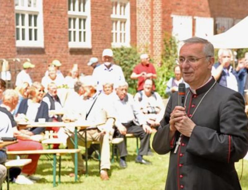 Offene Türen im Bischofshaus