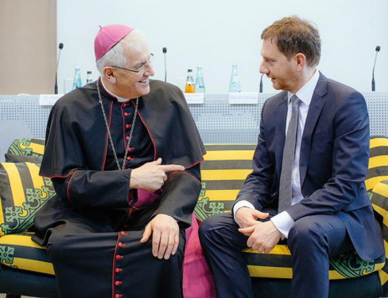 Akademie geht in die Dörfer