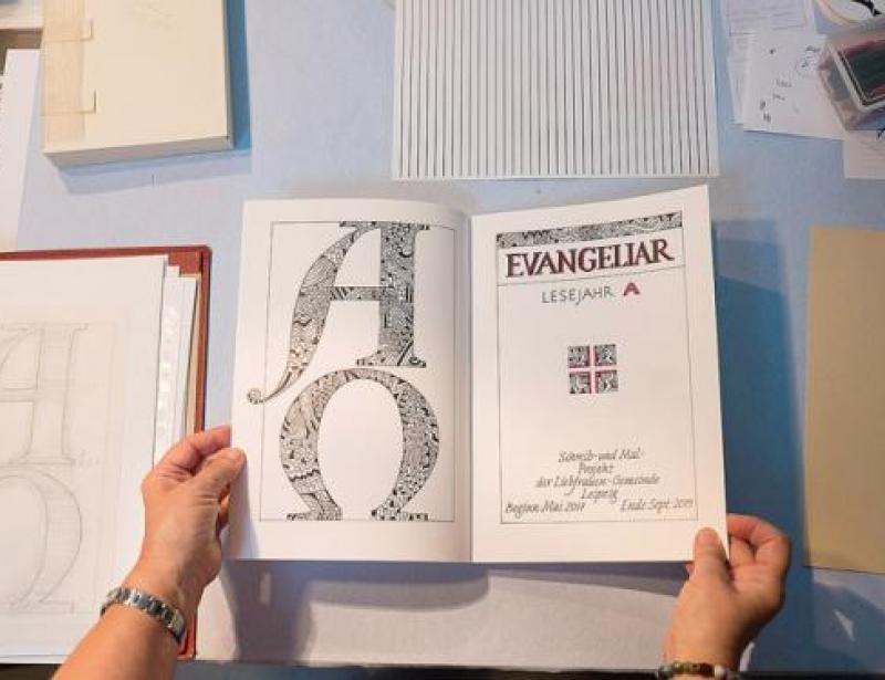 Die Bibel dringt ins Herz