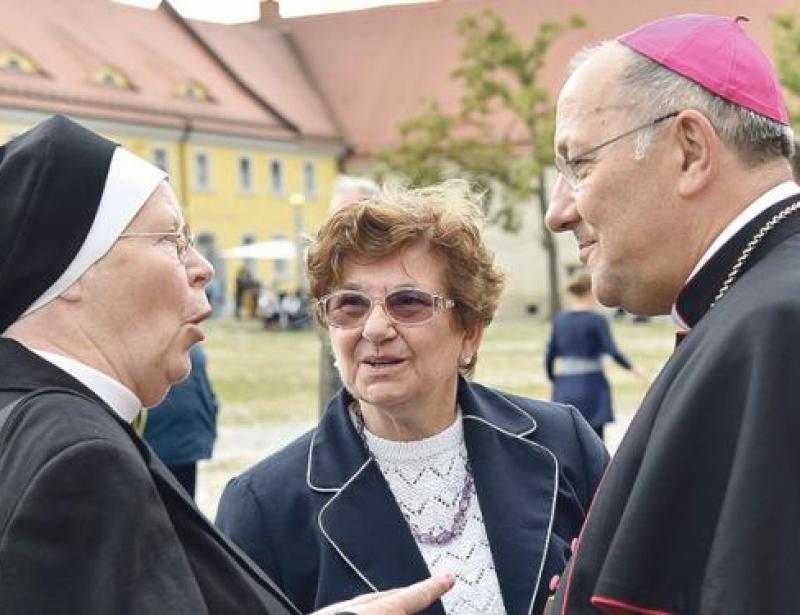 Bischöfe auf dem Weg ...