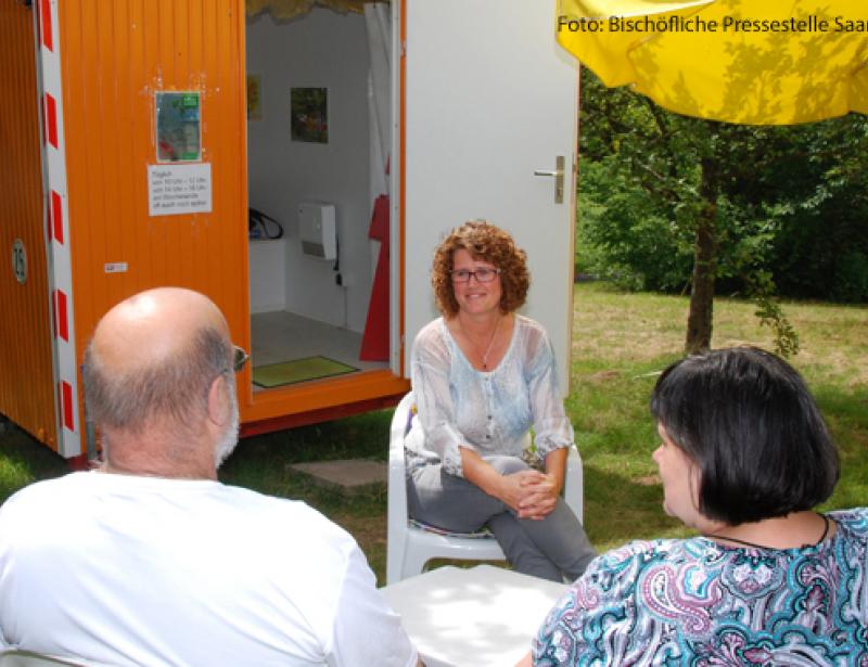 Hier hört jemand zu 