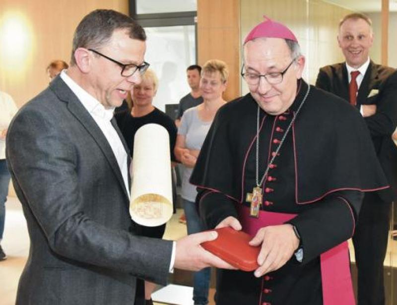 Blühender Verlag statt Unkraut