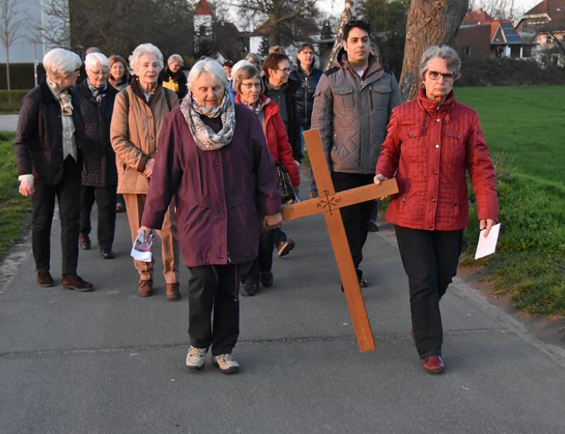 Gebet und Gehen, Suppe und Segen