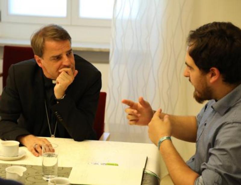 Wie gewinnt die Kirche die Jugend?