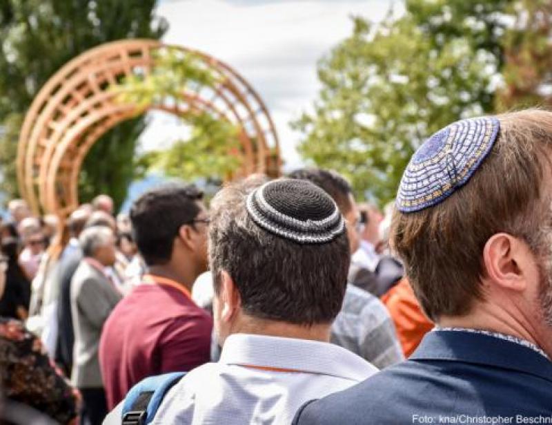 Wie Religionen die Welt retten wollen