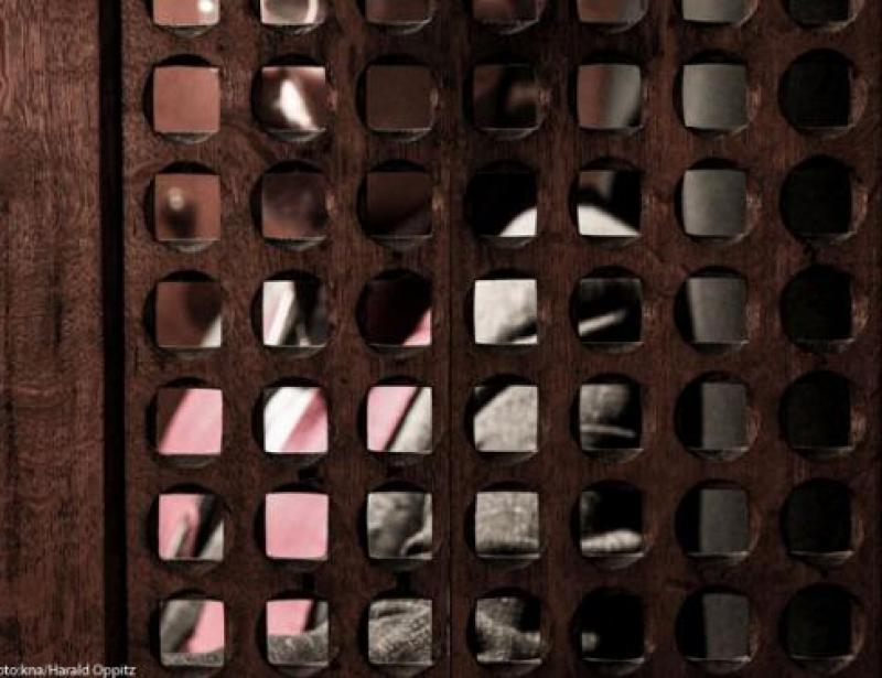 Ex-Bischof wegen Nötigung gemaßregelt