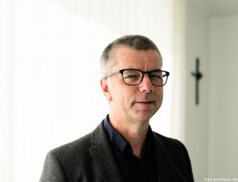 "Es gibt das Schisma längst"