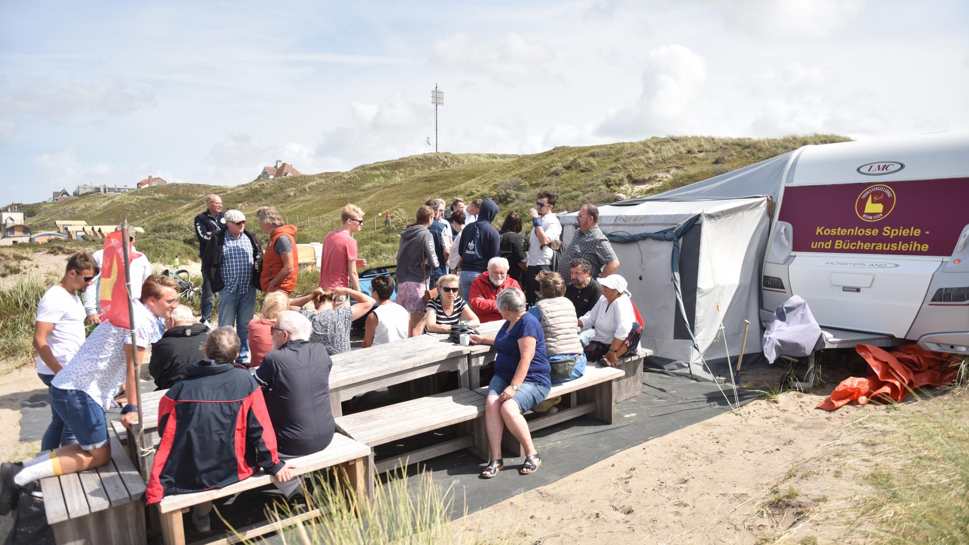 Seelsorge auf dem Campingplatz. Foto: Bistum Essen/Jens Albers