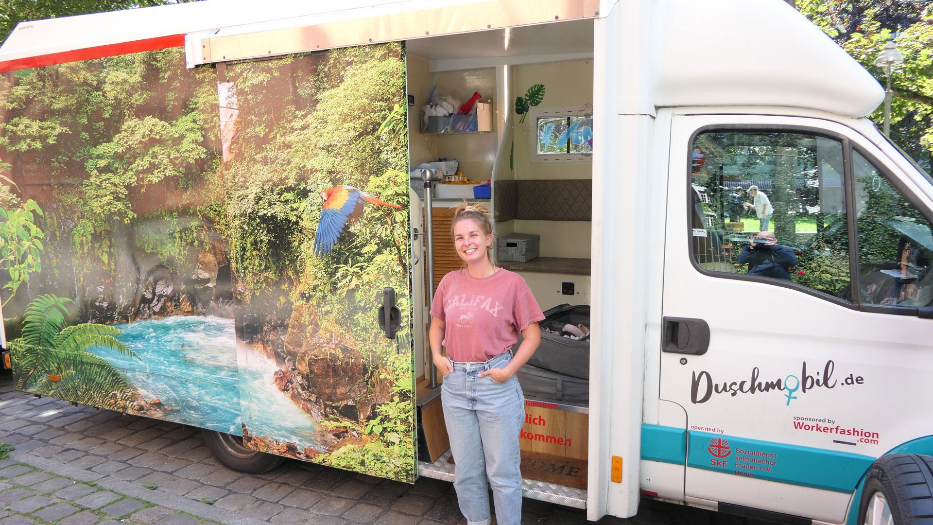 Duschmobil des Berliner „Sozialdienstes katholischer Frauen“