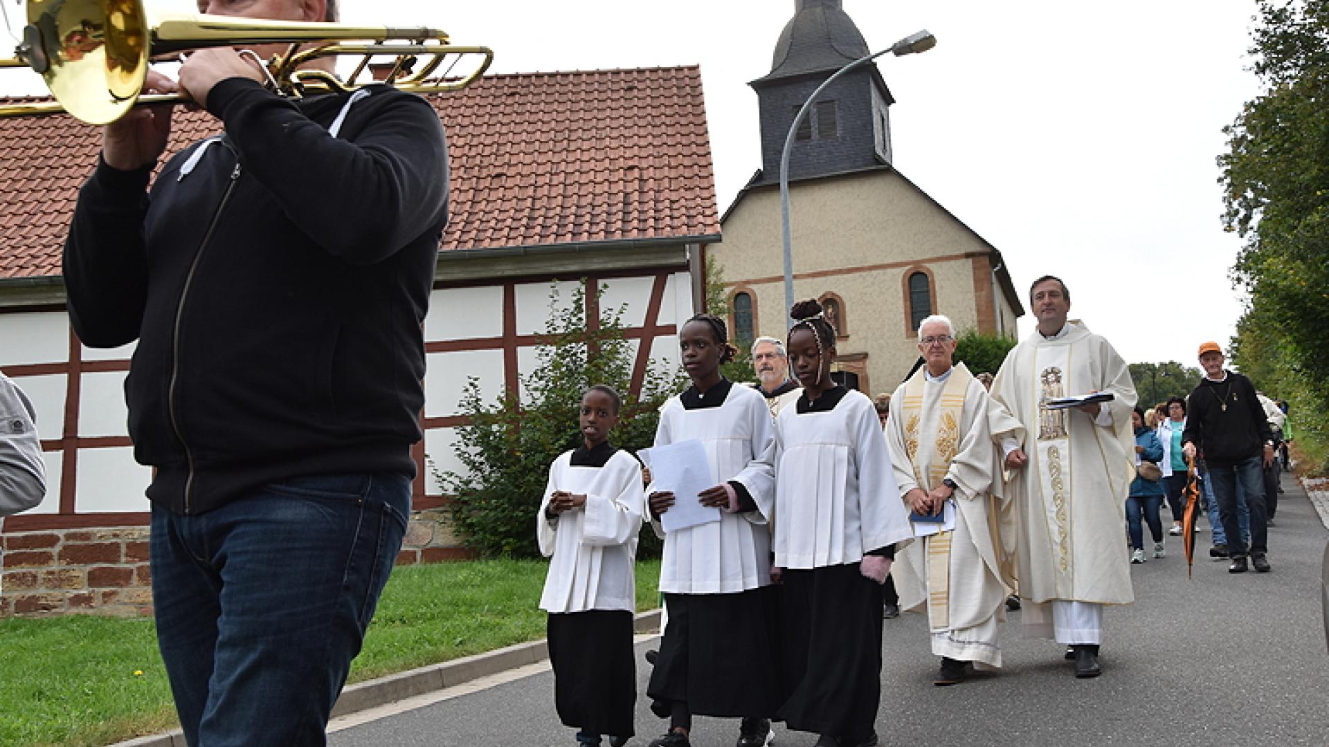Wallfahrtsprozession zum Tag der Deutschen Einheit auf dem Hülfensberg