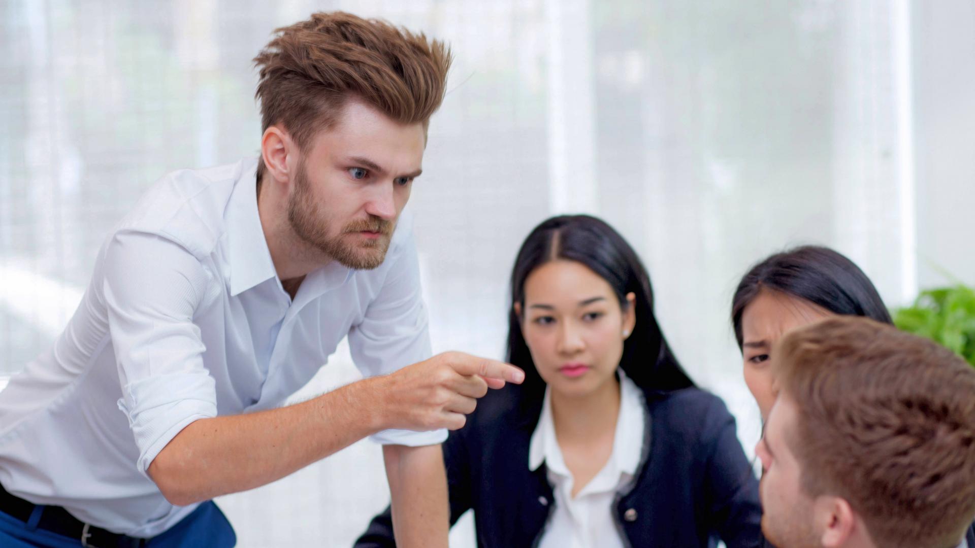 Engagierter Diskutant