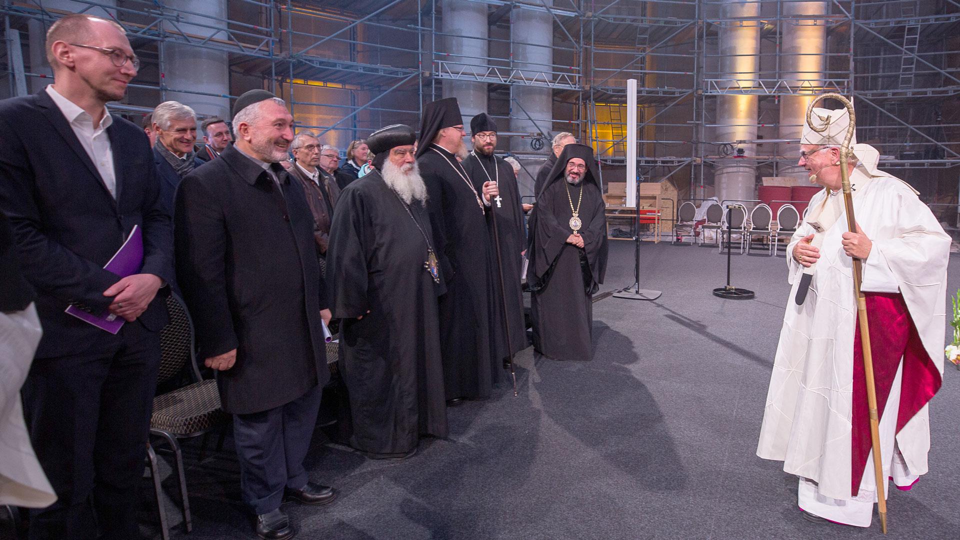 Geistliche verschiedenster Konfessionen und Religionen