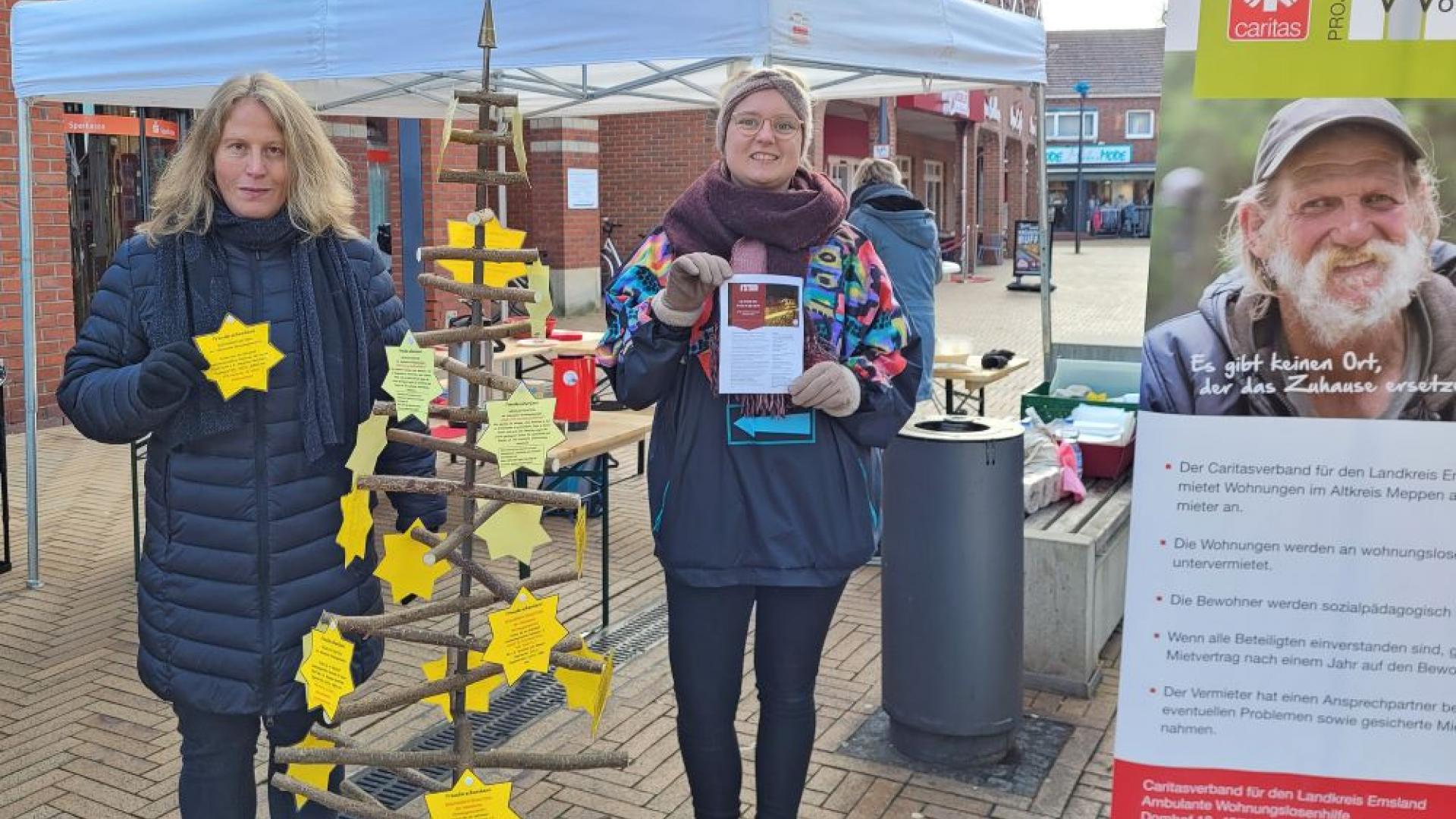 Mitarbeiter der Wohnungslosenhilfe in der Meppener Fußgängerzone