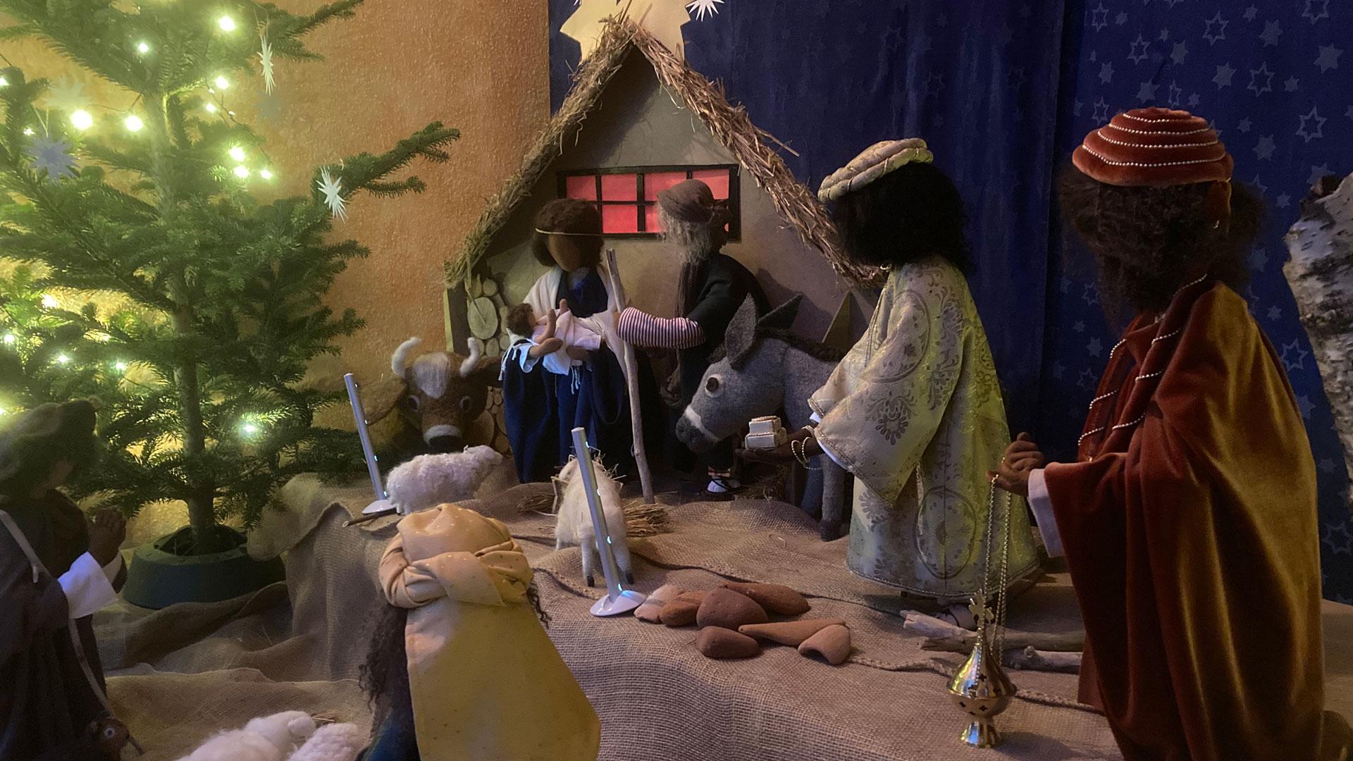 Selbstgebaute Weihnachtskrippe