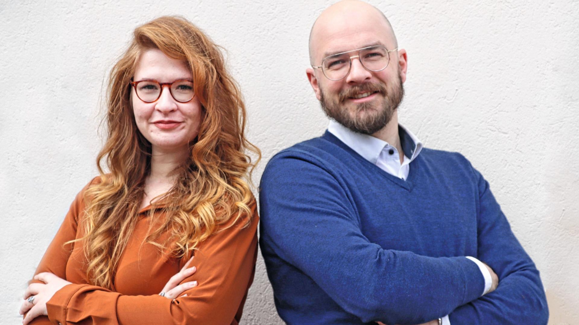 Portätfoto von einer Frau und einem Mann