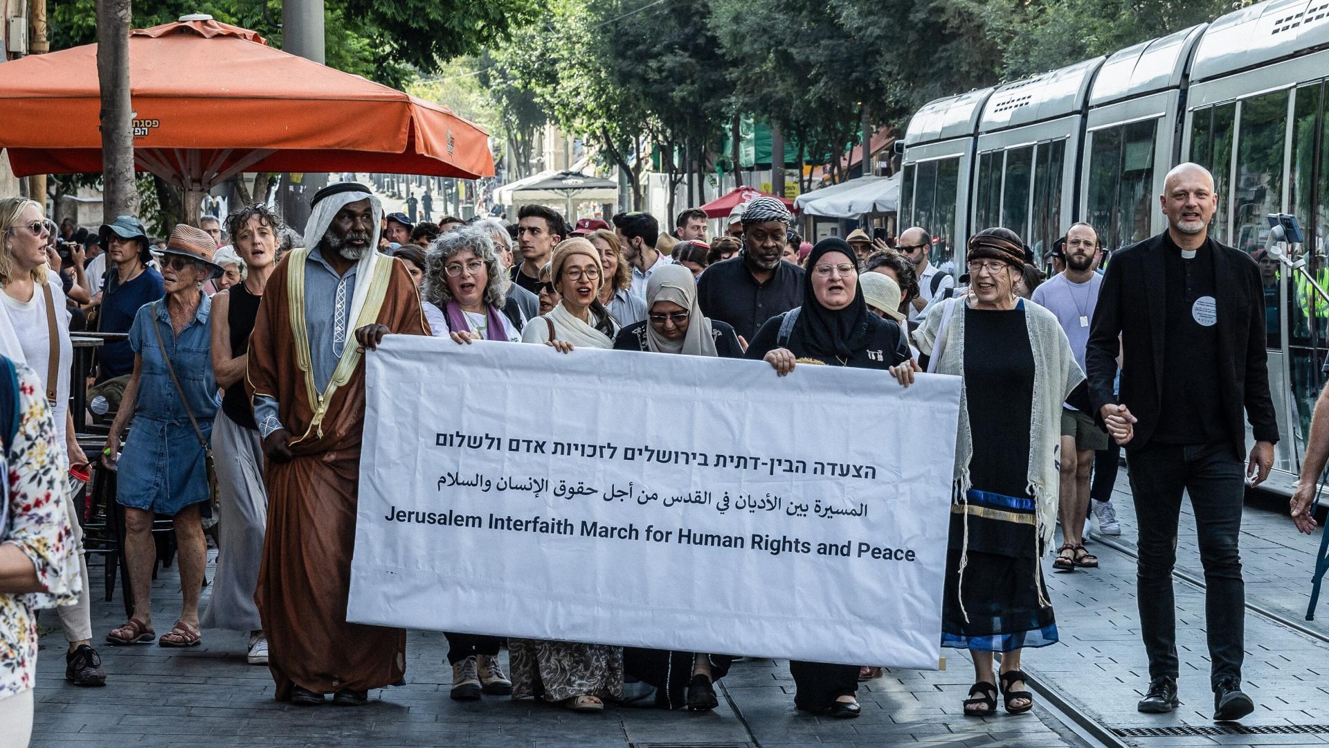 Interreligiöser Marsch für den Frieden durch Jerusalem